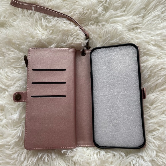 Wristlet Wallet Phone Case - Picture 4 of 4